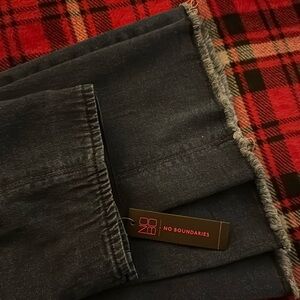 Juniors No Boundaries flare Blue Jeans